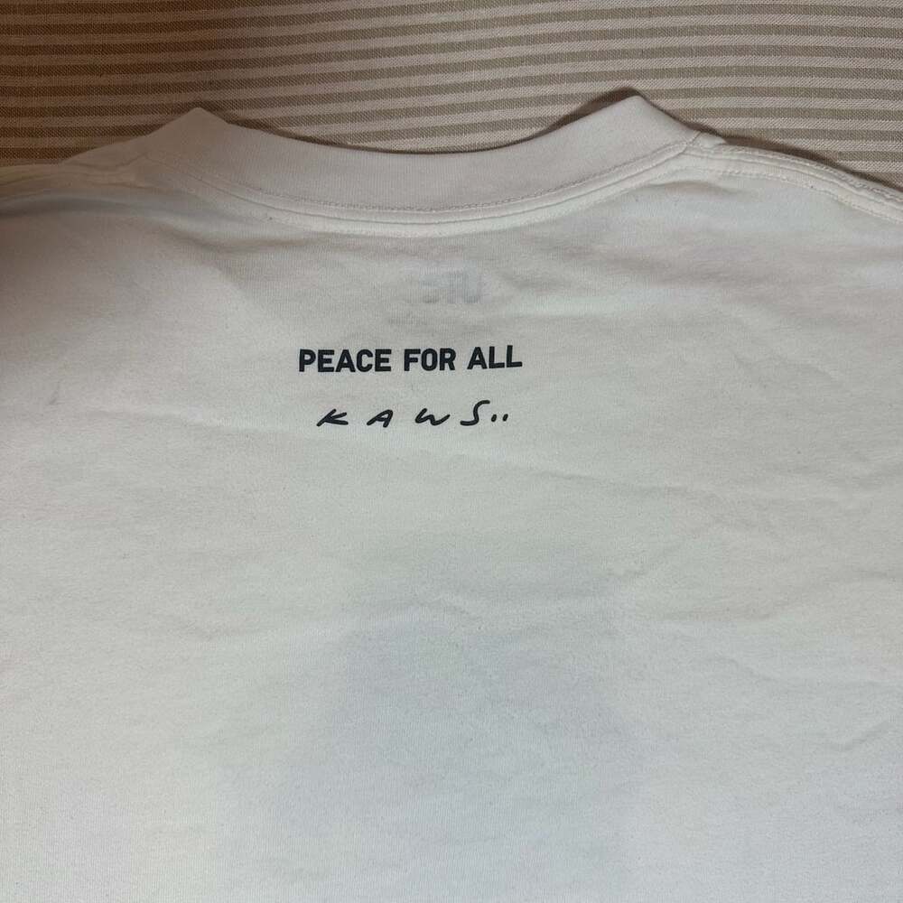 Uniqlo X Kaws Peace For All Graphic T-Shirt Size S